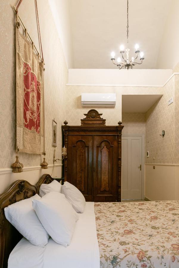 Carafa Di Maddaloni Residenza Di Charme Ξενοδοχείο Νάπολη Εξωτερικό φωτογραφία