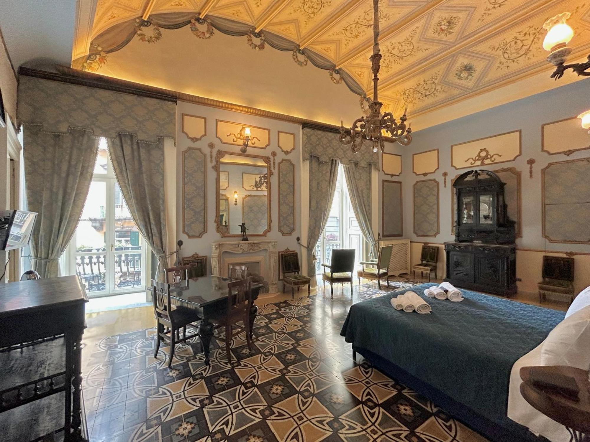Carafa Di Maddaloni Residenza Di Charme Ξενοδοχείο Νάπολη Εξωτερικό φωτογραφία