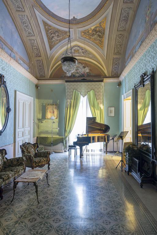 Carafa Di Maddaloni Residenza Di Charme Ξενοδοχείο Νάπολη Εξωτερικό φωτογραφία